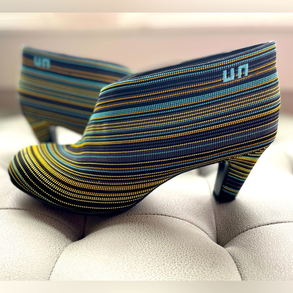 RARE United Nude Blue/Yellow Textured Ribbed Fold Ankle Booties 41